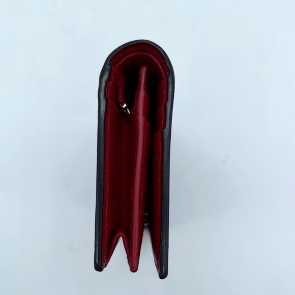 Gucci GG Monogram coated leather Supreme Blooms Blue bifold wallet/hard to find! - Picture 7 of 11